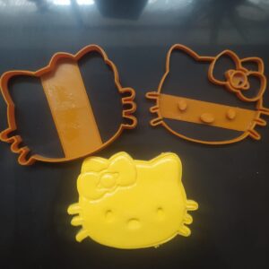 Cortador galletas helloy kitty 2 UND